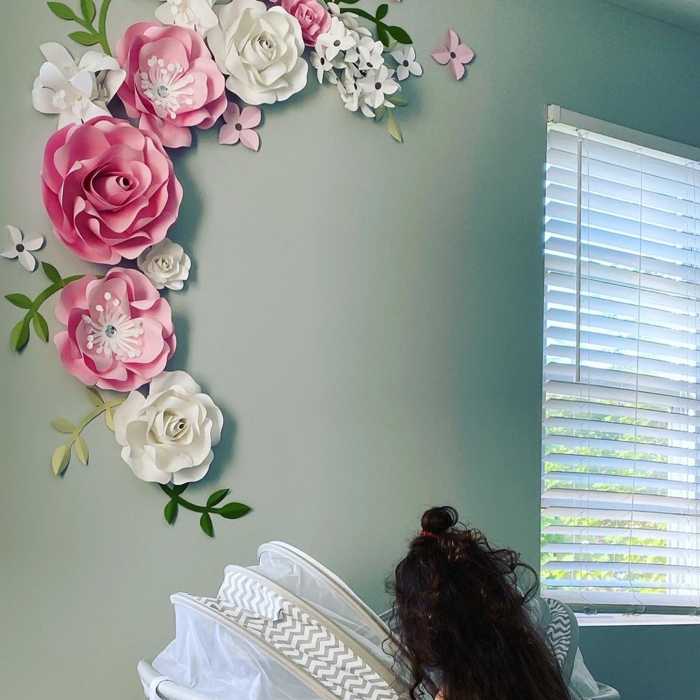 Set of 15 handmade flowers for wall decoration